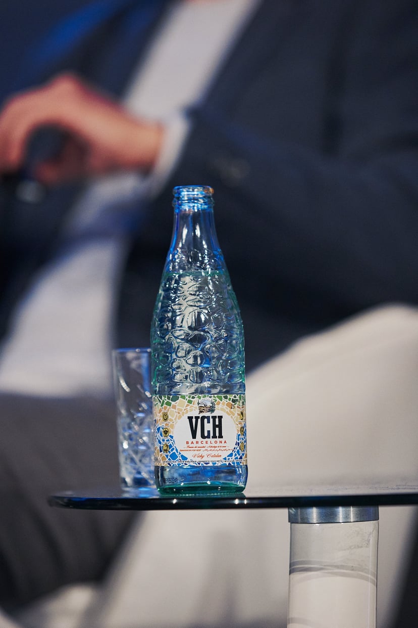 VCH Barcelona pri rečníckej stolíčke